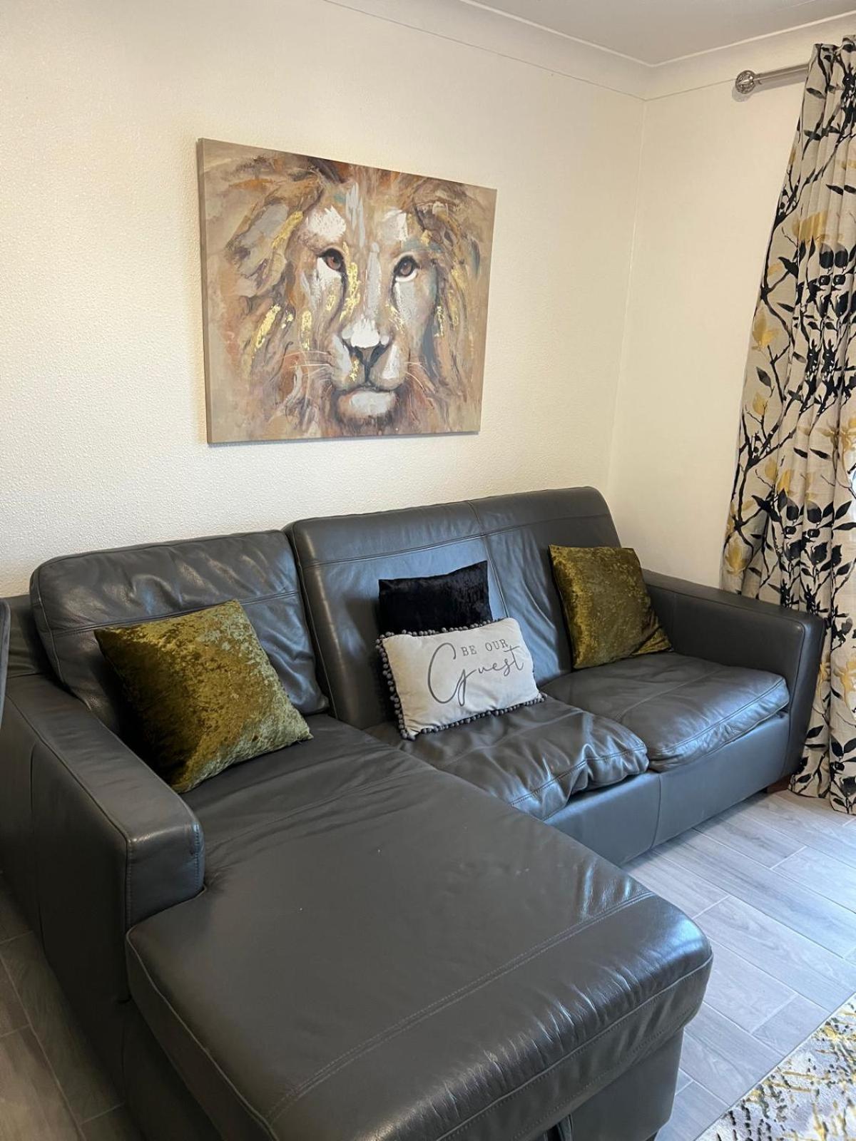 Beautiful 2-Bedroom In Grays Close To Lakeside Exterior foto