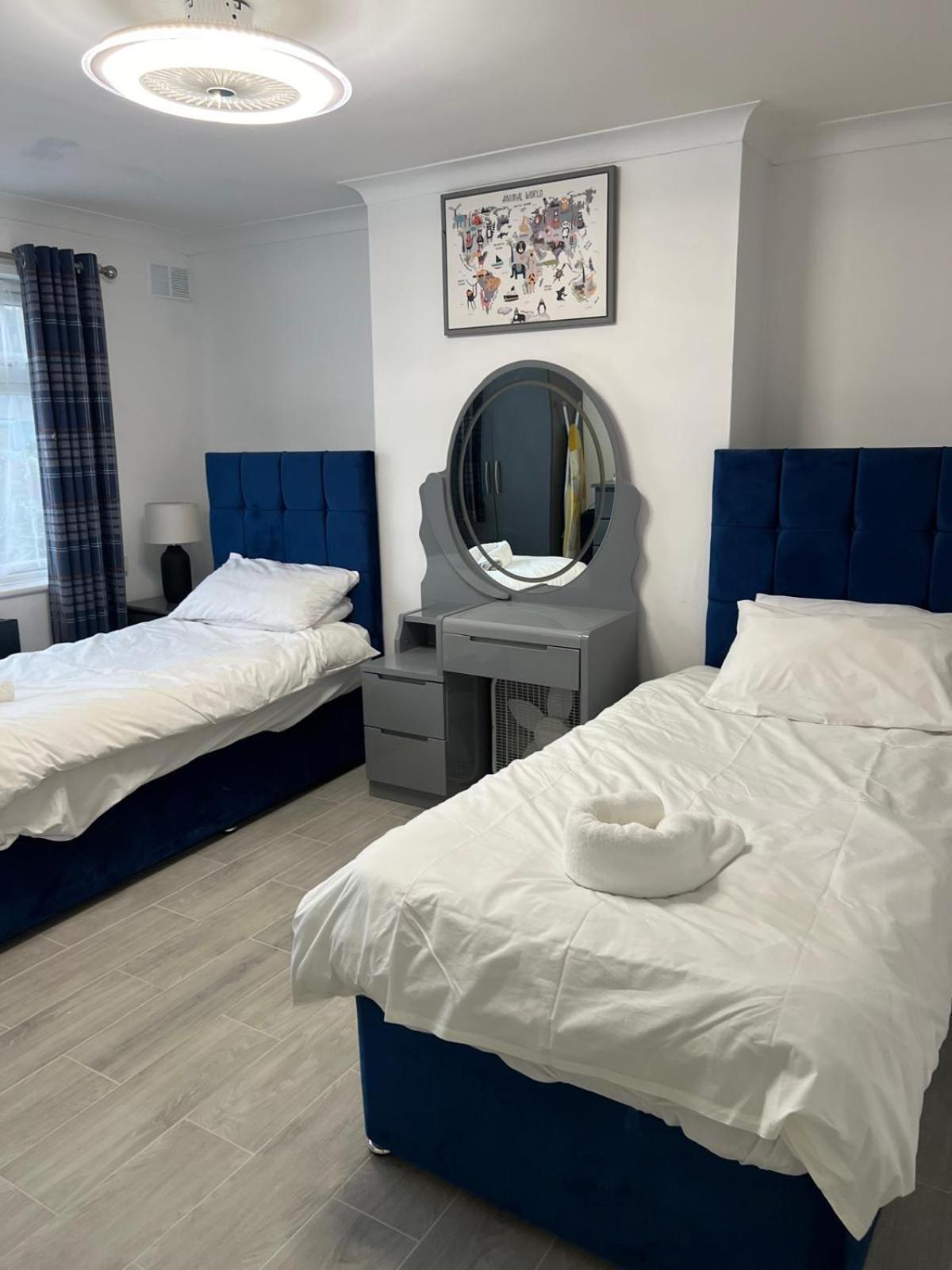 Beautiful 2-Bedroom In Grays Close To Lakeside Exterior foto