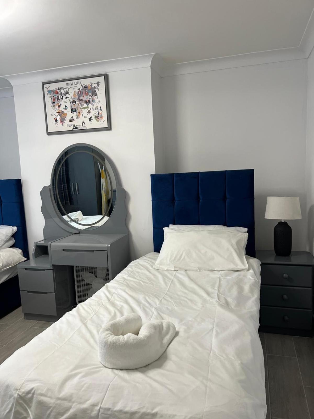 Beautiful 2-Bedroom In Grays Close To Lakeside Exterior foto